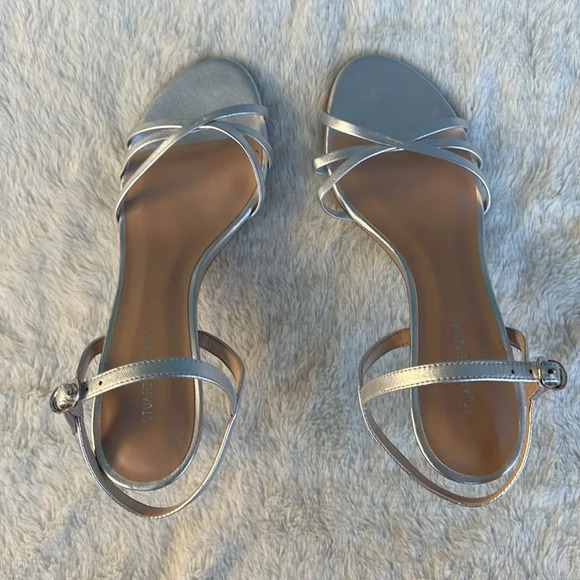 EUC Stuart Weitzman Starla 80 Ankle Strap Leather Sandal Size 6 - Picture 5 of 7